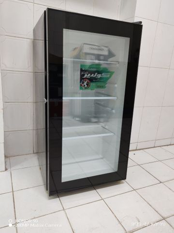 تلاجه مينى بار باب زجاج شفاف 4.5قدم من تميمة 01013518080 4