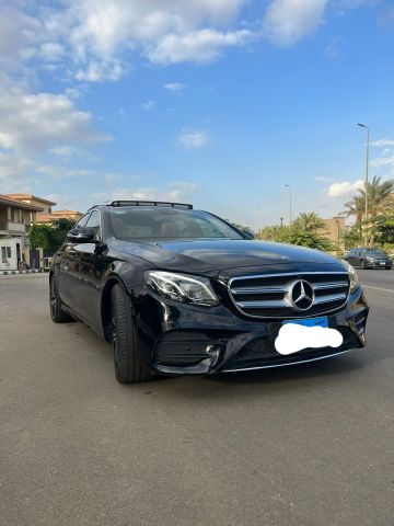 ايجار مرسيدس E200 موديل 2024  رفاهية وأناقة في كل سي سي