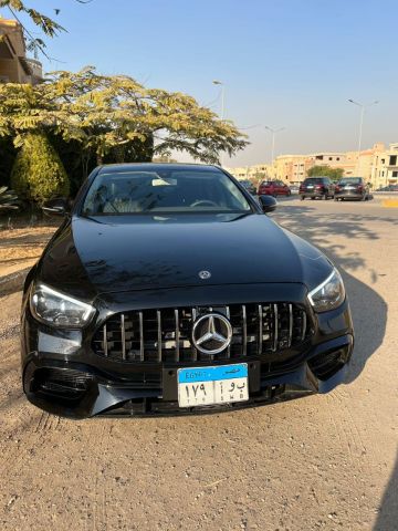 إيجار مرسيدس E200 موديل 2023 رفاهية
