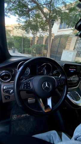  إيجار مرسيدس فيانو من تورزم تورز - فخامة، رحابة، وراحة VIP لكل م 5