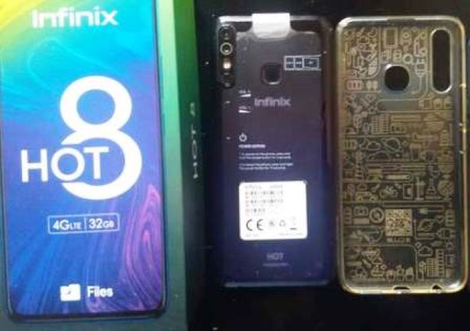  موبيل INFINIX هوت 8 كسر زيرو بكل مشتملاتة وارد الامارات 4