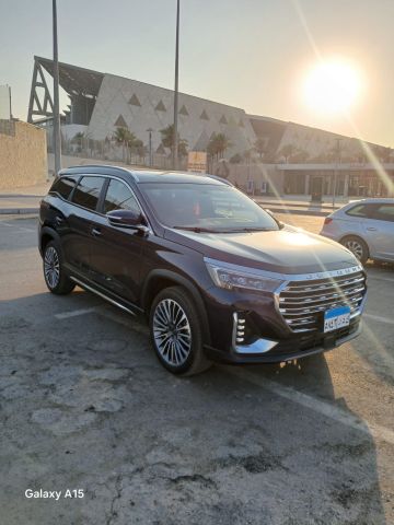 تأجير ليموزين جيتور: ارتقِ بمناسباتك إلى مستوى جديد من الرقي.