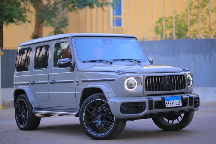 تأجير مرسيدس G-Class: أيقونة الأناقة والقيادة.