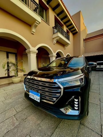 إيجار سيارة جيتور X90 من تورزم تورز 4