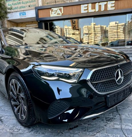 إيجار سيارة مرسيدس E200 من تورزم تورز