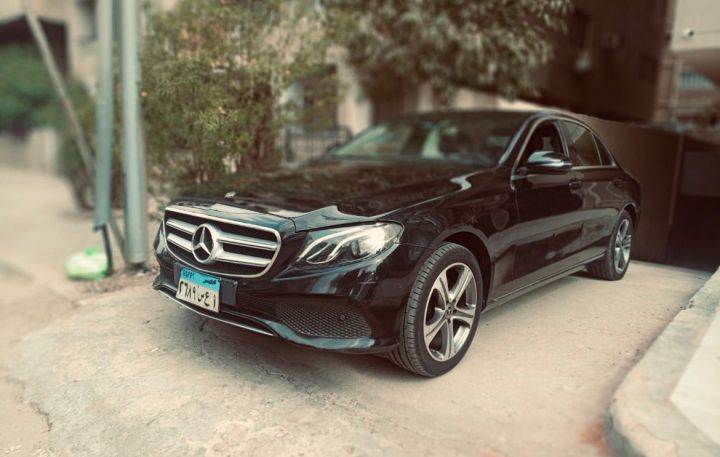 إيجار سيارة مرسيدس E200 من تورزم تورز