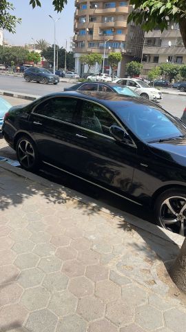 إيجار مرسيدس E200 2020 للسفر والمشاوير من تورزم تورز 3