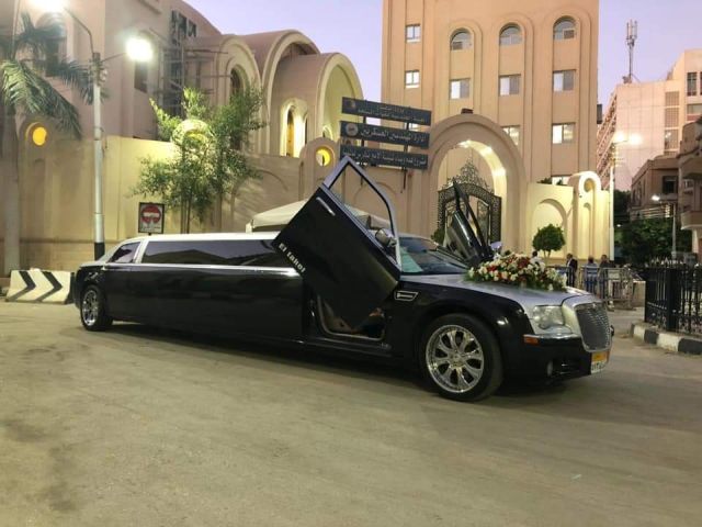 ايجار ليموزين استرتش اسود للزفاف والمناسبات 01066877381