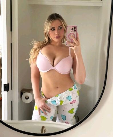 لو بدك مساج ودلع تعالي عنا هتلاقي كل الاثاره والدلع  2