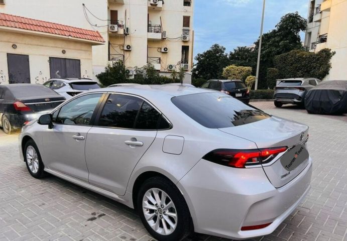 إيجار تويوتا كورولا للمشاوير اليومية والتنقلات من تورزم تورز 3