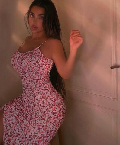 الجلسات عندي كلها متعة نار ومساج وريليش وفروعوني