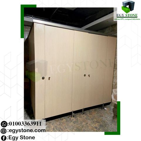 قواطيع وابواب حمامات والواح من الكومباكت (فرنسي -هندي -صيني )