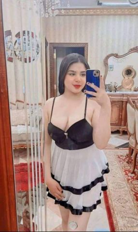 وينك حبيبي تعالي وانبسط عندي وبس 