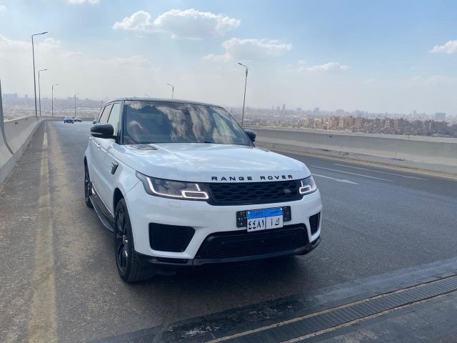إيجار رنج روفر سبورت (Range Rover Sport) بالسائق وبدون سائق من تو