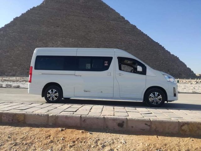 ايجار ميكروباص تويوتا هاي اس (Toyota Hiace) لتوصيلات المطار