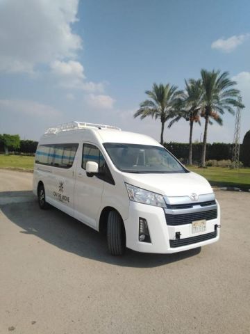 إيجار ميكروباص تويوتا هاي اس (Hiace) للسفر الجماعي الصغير 3