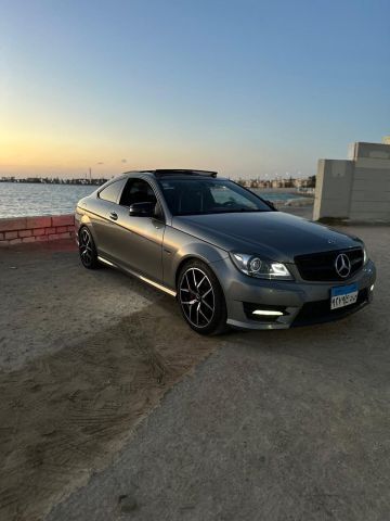 مطلوبه سكرتيره بمرتب ٧٠ الف جنيه