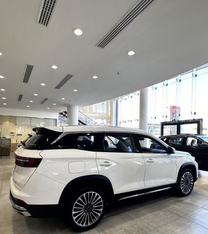 ايجار جيتور X90  فخامة الـ SUV العائلية 7 مقاعد في خدمتك.