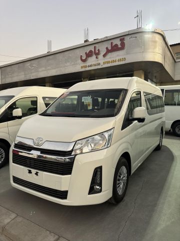 إيجار ميكروباص تويوتا هاي اس (14 راكباً) للمشاوير والسفر