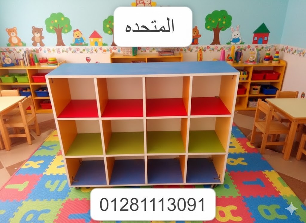 لوكرات خشب مفتوجه ومقفوله بمفتاح