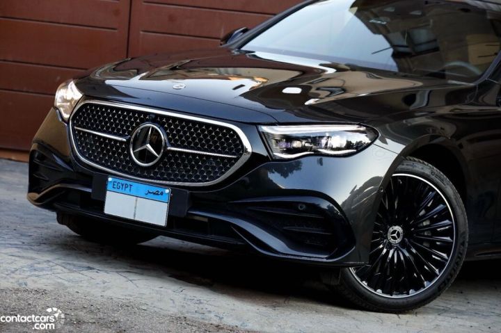 إيجار مرسيدس E200 موديل 2025 لخدمات الليموزين VIP