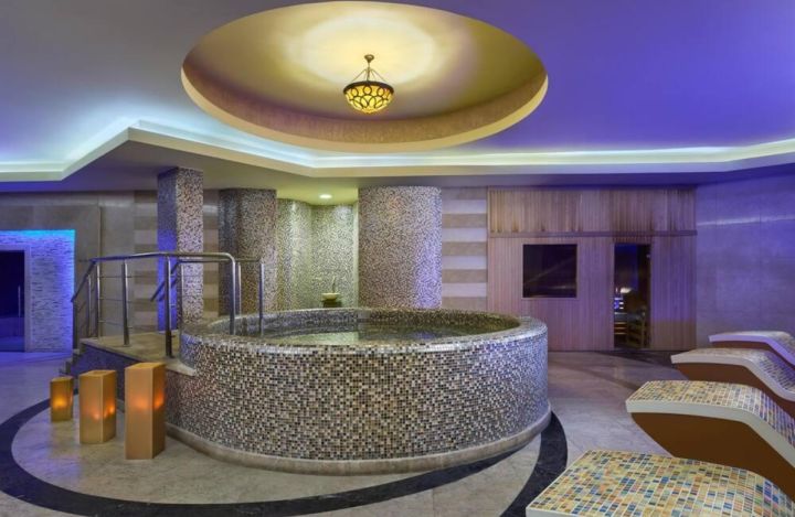 مطلوب مدربات مساج للعمل بكبرى فنادق القاهرة 