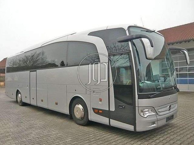 تأجير باص مرسيدس 50 (VIP): فخامة الباصات الألمانية لخدمة الوفود و