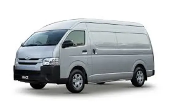 توصيلات المطار دون تأخير: هايس (14 راكب) تضمن لك الدقة والأمان.