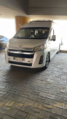 إيجار ميكروباص تويوتا هايس 14 راكب للسفر والرحلات 2