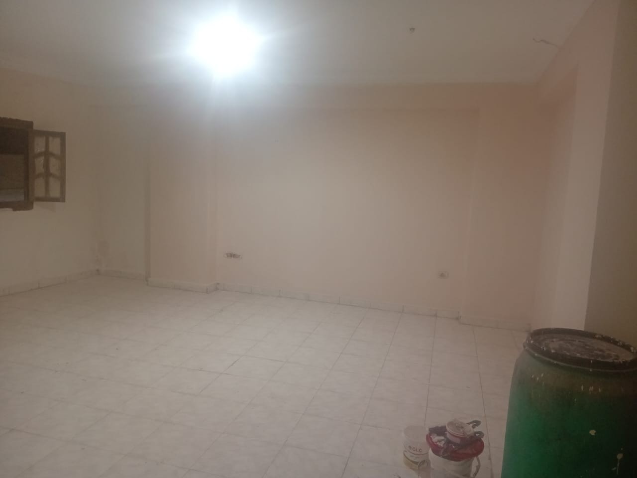 شقة للايجار قانون جديد النزهة 2  4