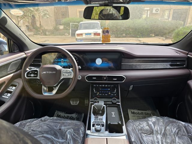 Jetour X90 7-Seater Rental at the Airport 2