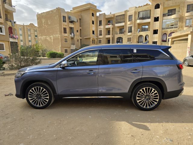 Jetour X90 7-Seater Rental at the Airport 3
