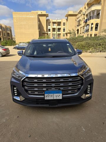 Jetour X90 7-Seater Rental at the Airport 5