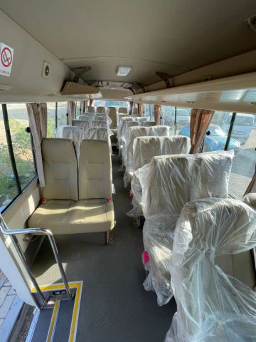 إيجار ميني باص تويوتا كوستر 30 راكب للنقل السياحي 2