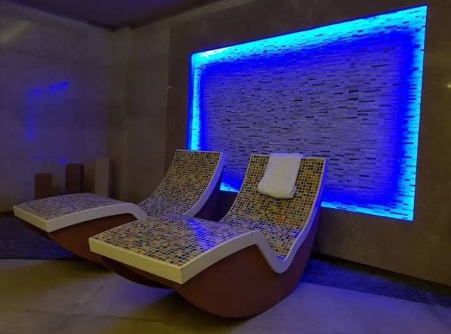 مطلوب مدربات مساج للعمل بكبرى فنادق القاهرة 