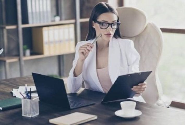 مطلوب سكرتيرة خاصة 