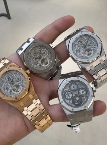 بيع ساعه اوديمار بيجيه