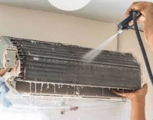 لو محتاج صيانة تكييف محترمة وسعرها مناسب… يبقى الحل هو ريفر كول! 6