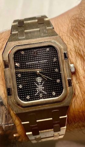 محلات شراء ساعه اوديمار بيغيه Audemars pigute 2