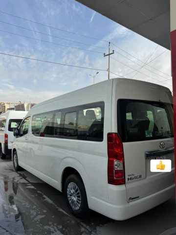 إيجار ميكروباص تويوتا هايس 14 راكب - الموثوقية اليابانية للنقل  2