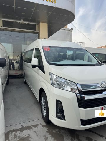 إيجار ميكروباص تويوتا هايس 14 راكب - الموثوقية اليابانية للنقل  3