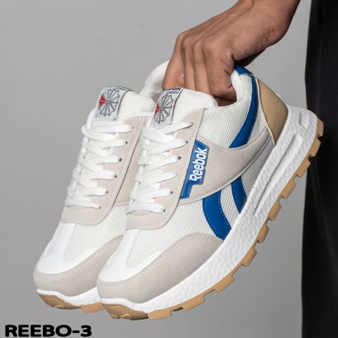 بتدور على حذاء رجالي مريح، عملي، وشيك في نفس الوقت؟ الحذاء اللي ي 10