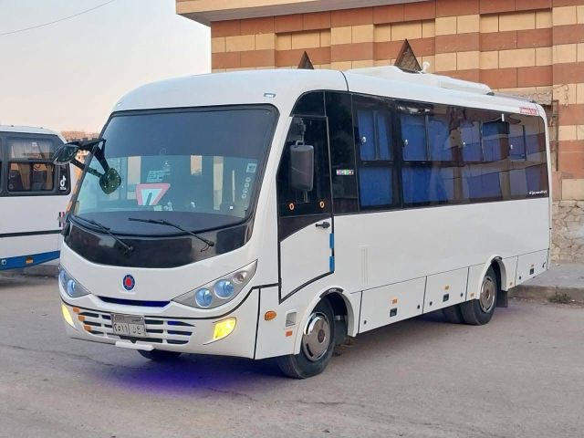 إيجار أتوبيس ميتسوبيشي 28 راكب - الخيار العملي لرحلاتكم!