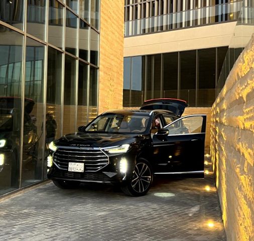 إيجار جيتور X90 (7 ركاب) - السفر العائلي بأناقة وراحة!