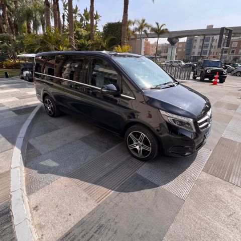 إيجار ڤان مرسيدس فيانو بالسائق لتجربة سفر VIP. 3
