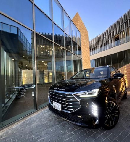 إيجار سيارة جيتور X90 (7 ركاب) للسفر العائلي 4