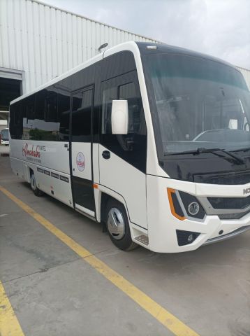 ايجار ميني باص تويوتا كوستر 30 راكب موديل 2026 للسفر والرحالات 2