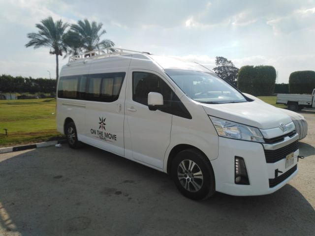 إيجار ميكروباص تويوتا هايس 14 راكب للسفر والرحالات