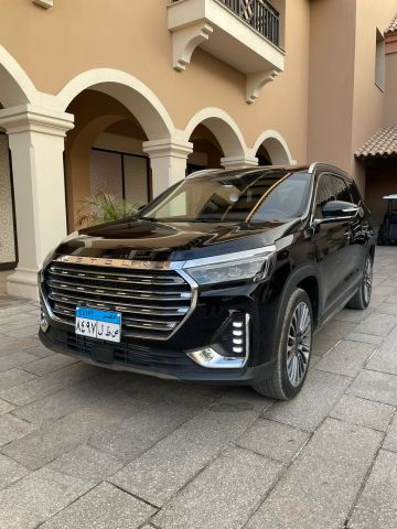 إيجار جيتور X90 الـ 7 مقاعد: مثالية لرحلاتك الجماعية والمناسبات. 2