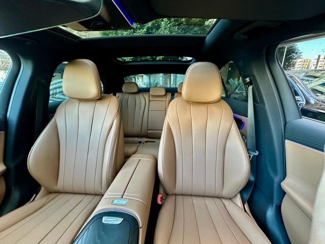 ايجار ليموزين مرسيدس E200 بالسائق 4